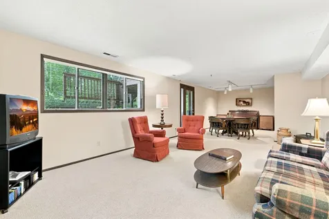 12808 Woodview Lane Burnsville MN 55337