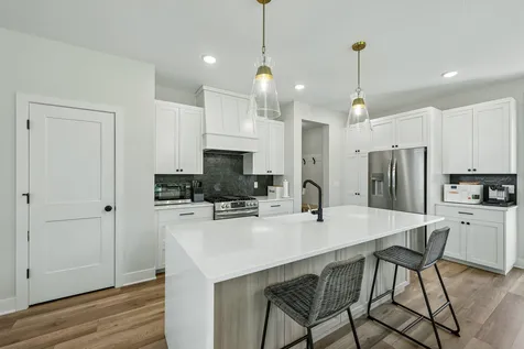 399 Tessier Court Saint Paul MN 55127