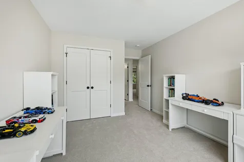 399 Tessier Court Saint Paul MN 55127