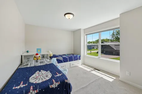 399 Tessier Court Saint Paul MN 55127