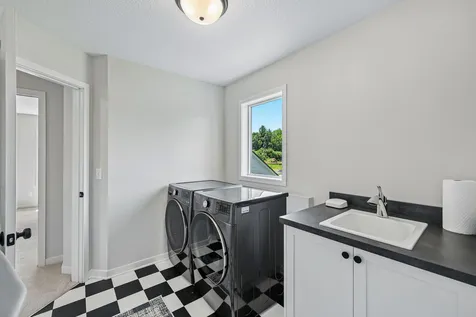 399 Tessier Court Saint Paul MN 55127