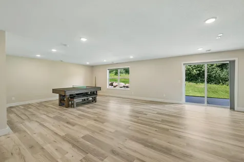 399 Tessier Court Saint Paul MN 55127