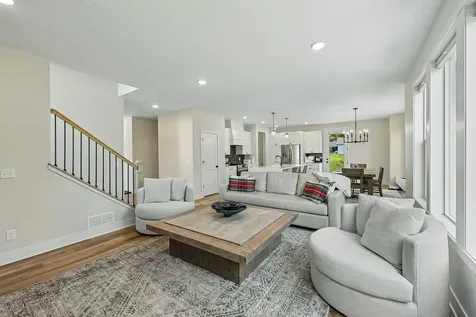 399 Tessier Court Saint Paul MN 55127