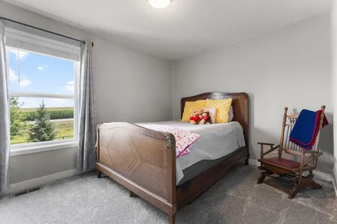 1131 Stonebridge Path Jordan MN 55352