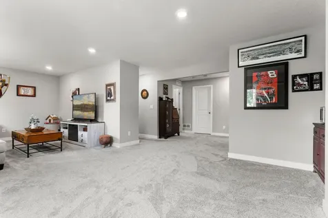 1131 Stonebridge Path Jordan MN 55352