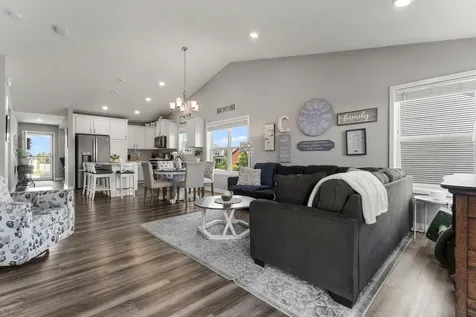 1131 Stonebridge Path Jordan MN 55352