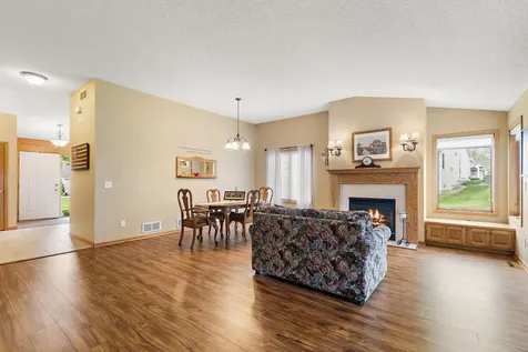 14943 Hillside Circle NW Prior Lake MN 55372