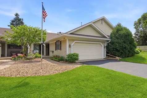 2003 28th Avenue NW New Brighton MN 55112