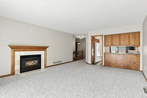 2003 28th Avenue NW New Brighton MN 55112