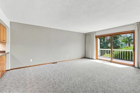 2003 28th Avenue NW New Brighton MN 55112