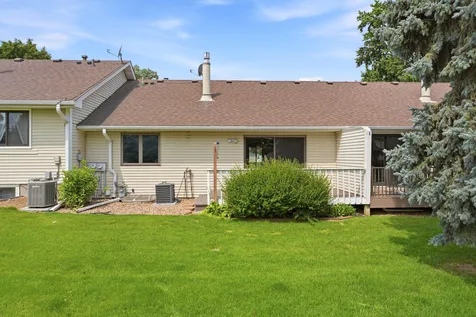 2003 28th Avenue NW New Brighton MN 55112