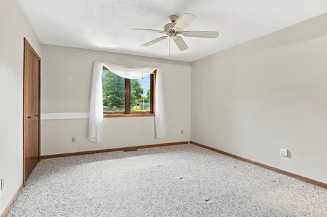 2003 28th Avenue NW New Brighton MN 55112