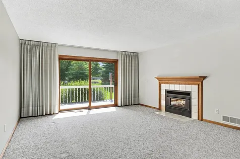 2003 28th Avenue NW New Brighton MN 55112
