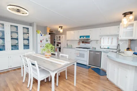 2713 Benlana Court Maplewood MN 55119