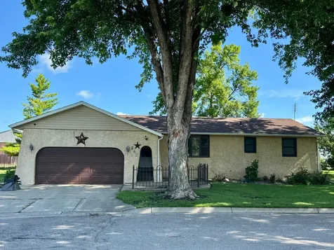 126 S 1st Street Bird Island MN 55310