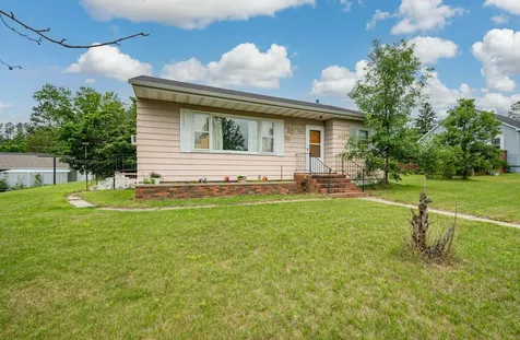 507 NW 16th Avenue Grand Rapids MN 55744