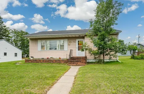 507 NW 16th Avenue Grand Rapids MN 55744