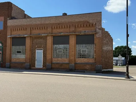581 Main Street Holdingford MN 56340