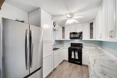 945 Reed Street N Waterville MN 56096