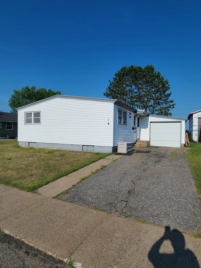 14 Hemlock Circle Babbitt MN 55706