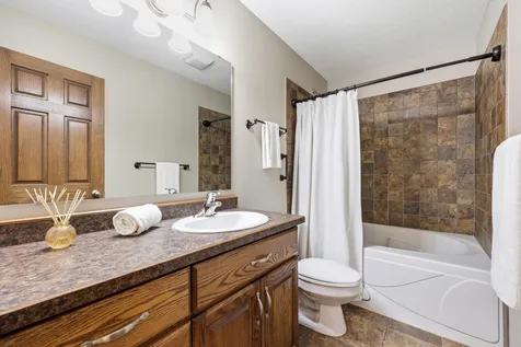 3609 Polk Street S Fargo ND 58104
