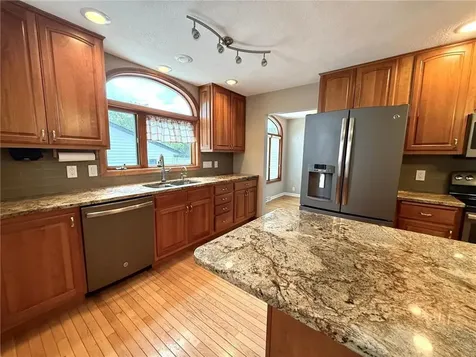 225 Sunrise Blvd Boulevard Redwood Falls MN 56283