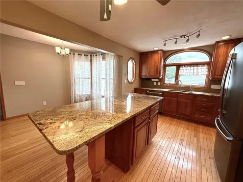 225 Sunrise Blvd Boulevard Redwood Falls MN 56283
