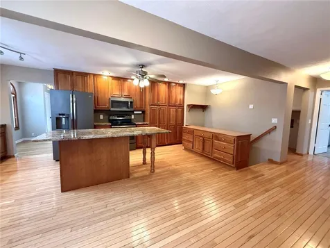225 Sunrise Blvd Boulevard Redwood Falls MN 56283