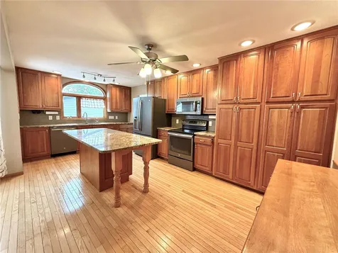 225 Sunrise Blvd Boulevard Redwood Falls MN 56283