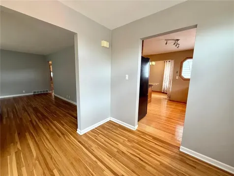 225 Sunrise Blvd Boulevard Redwood Falls MN 56283