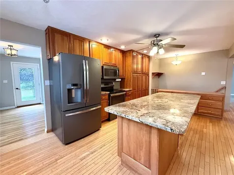 225 Sunrise Blvd Boulevard Redwood Falls MN 56283