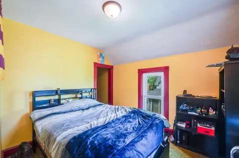 319 E 10th Street Blue Earth MN 56013