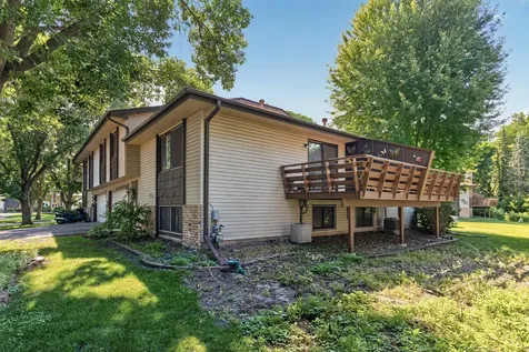 7735 York Lane N Brooklyn Park MN 55443