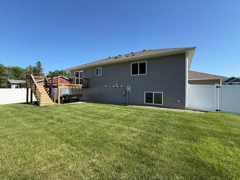 506 3rd Street SE Hayfield MN 55940