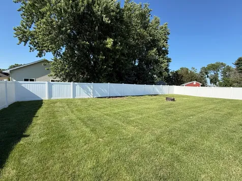 506 3rd Street SE Hayfield MN 55940