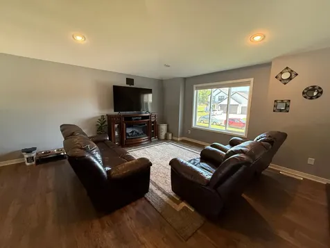 506 3rd Street SE Hayfield MN 55940