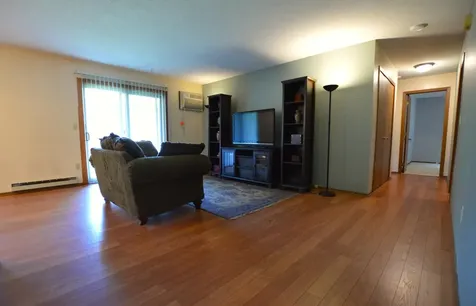 1585 Cohansey Street Saint Paul MN 55117