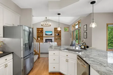 22346 Red Oak Drive Rogers MN 55374