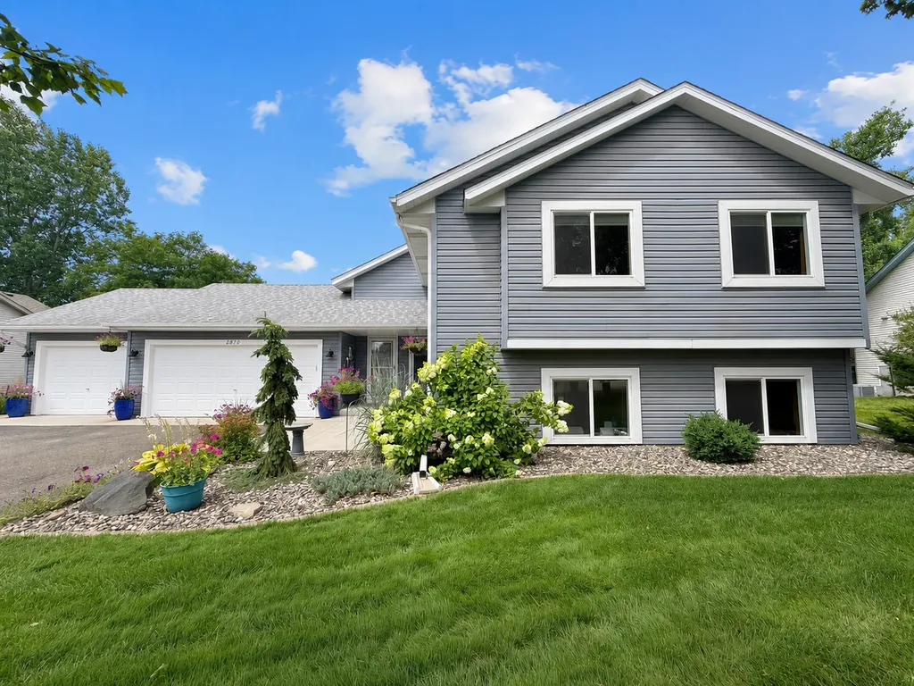 2870 Jordan Drive Woodbury MN 55125