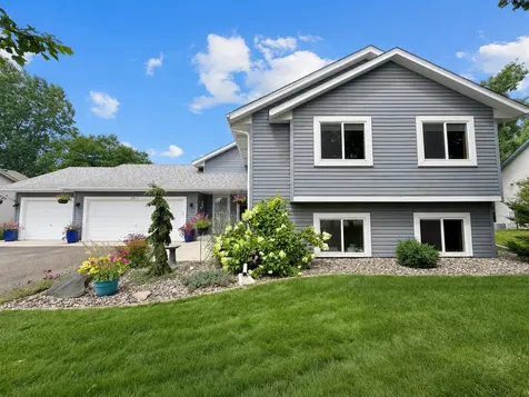 2870 Jordan Drive Woodbury MN 55125