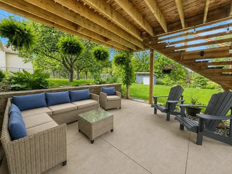 2870 Jordan Drive Woodbury MN 55125