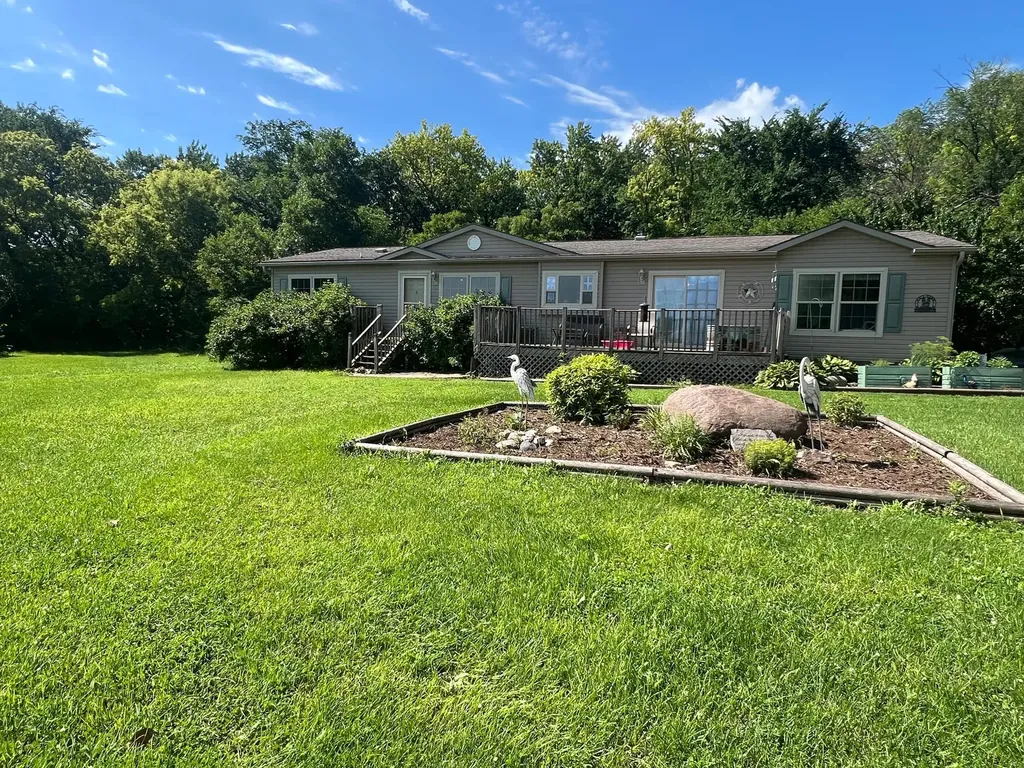 26176 County Road 11 Renville MN 56284