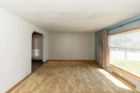 405 6th Avenue Edgeley ND 58433