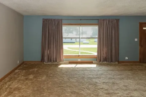 405 6th Avenue Edgeley ND 58433