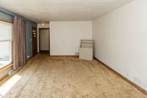 405 6th Avenue Edgeley ND 58433