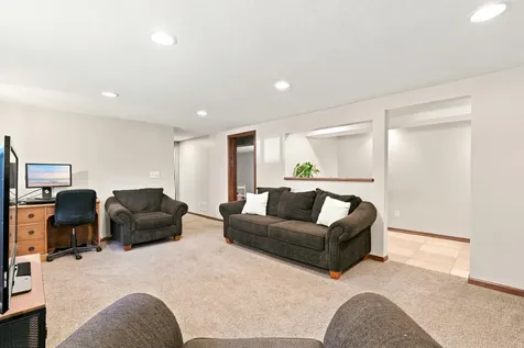 3224 Hillsboro Avenue N New Hope MN 55427