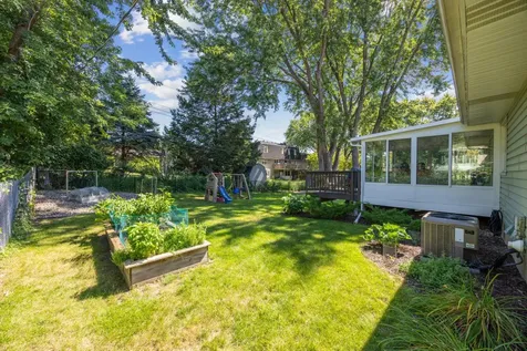3224 Hillsboro Avenue N New Hope MN 55427
