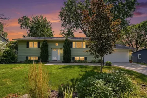 3224 Hillsboro Avenue N New Hope MN 55427