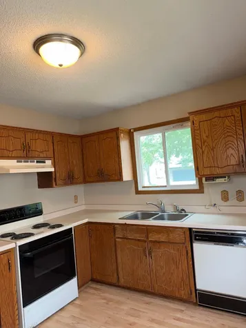 2635 Guthrie Avenue N Oakdale MN 55128
