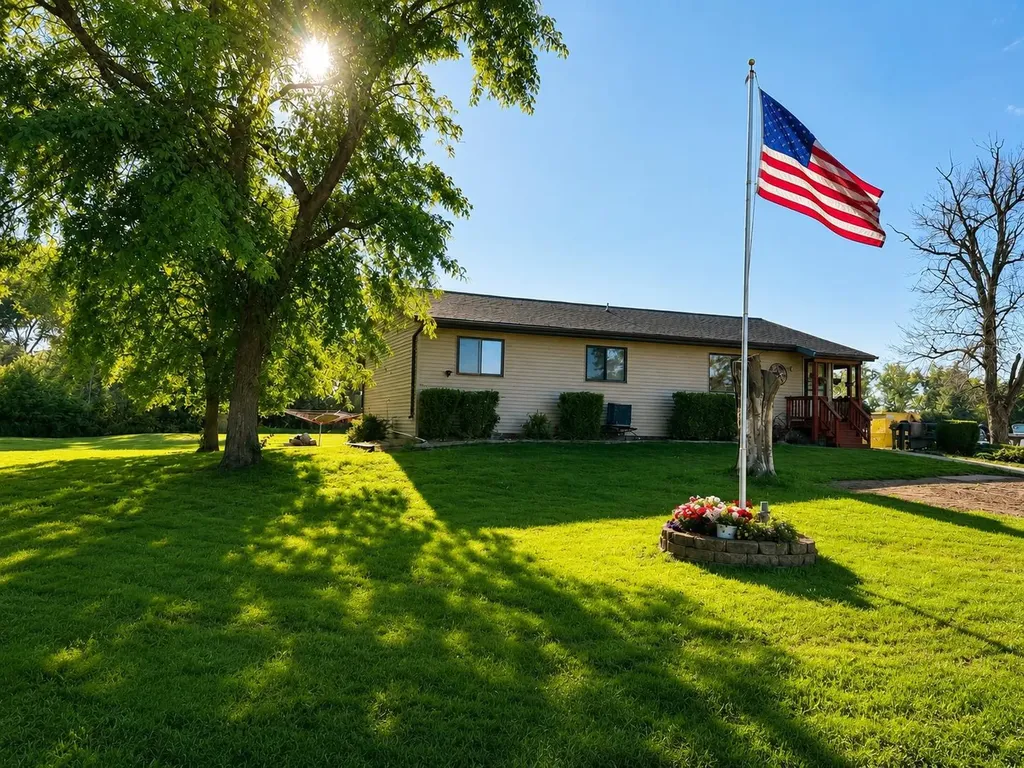 35907 530th Avenue Bingham Lake MN 56118